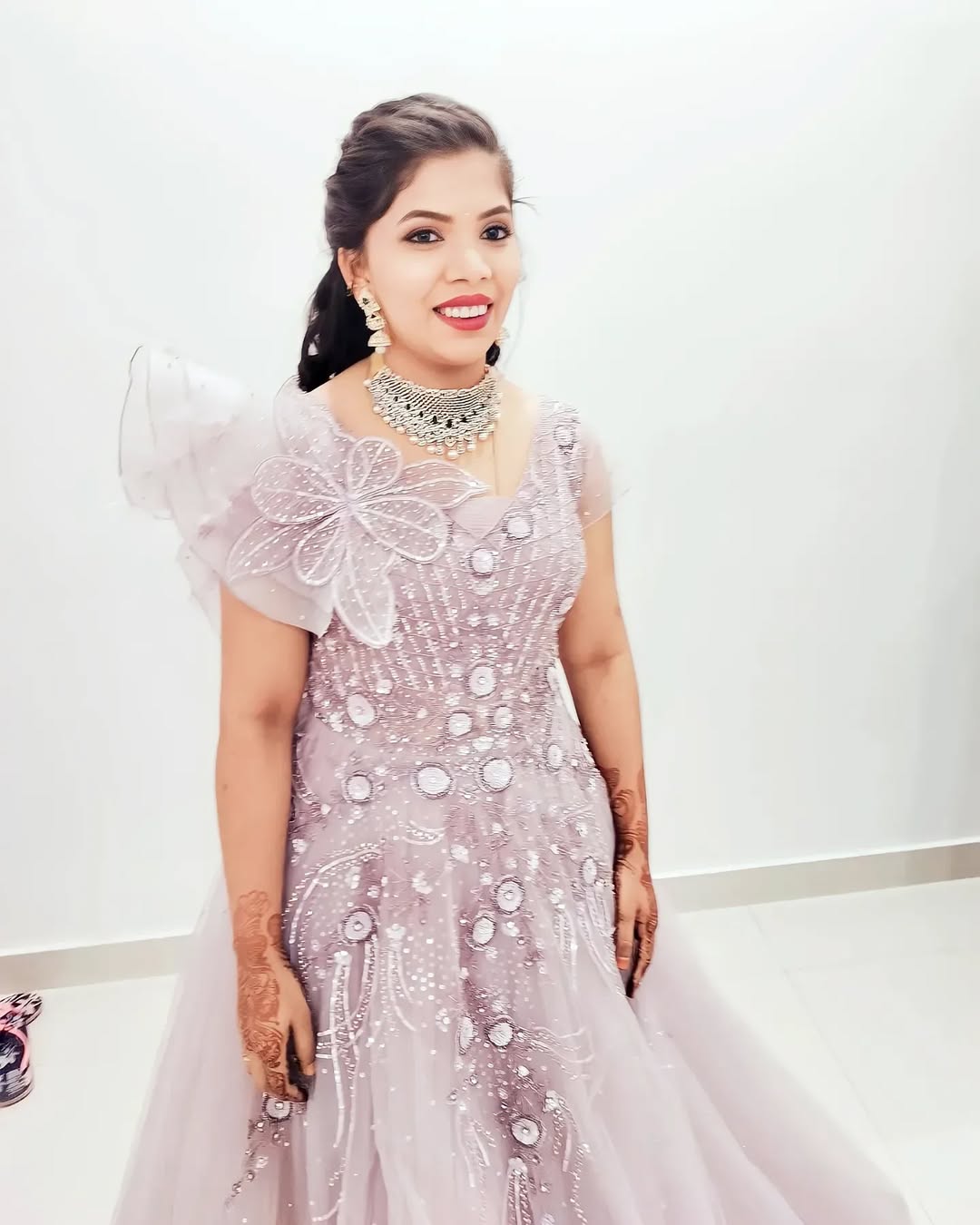 party makeup bridal style Hyderabad shimmer eyes HD evening glam look