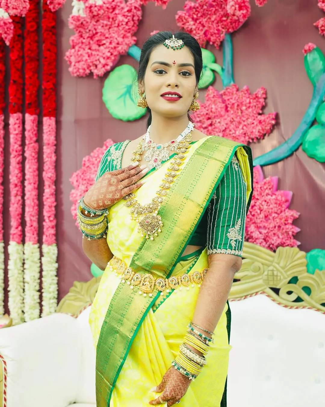 bronze glow party makeup look for night function long lasting HD makeup finish India bride style